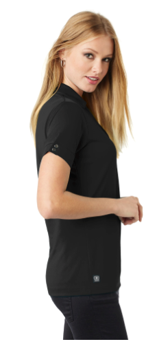 Sample of OGIO Glam Polo in Blacktop from side sleeveleft